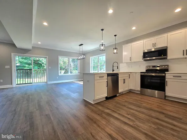 259 Arundel Rd, Pasadena, MD 21122
