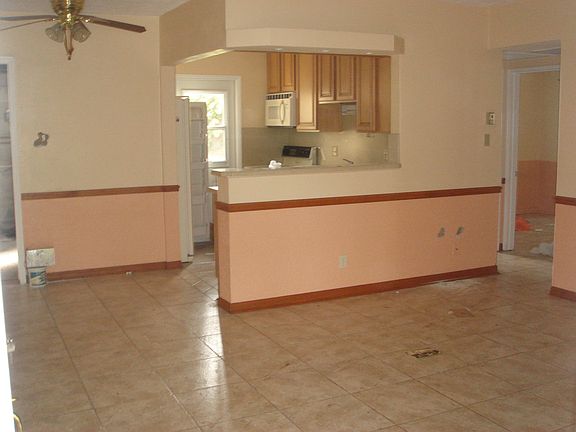 3rd image of 246 41st Ave NE