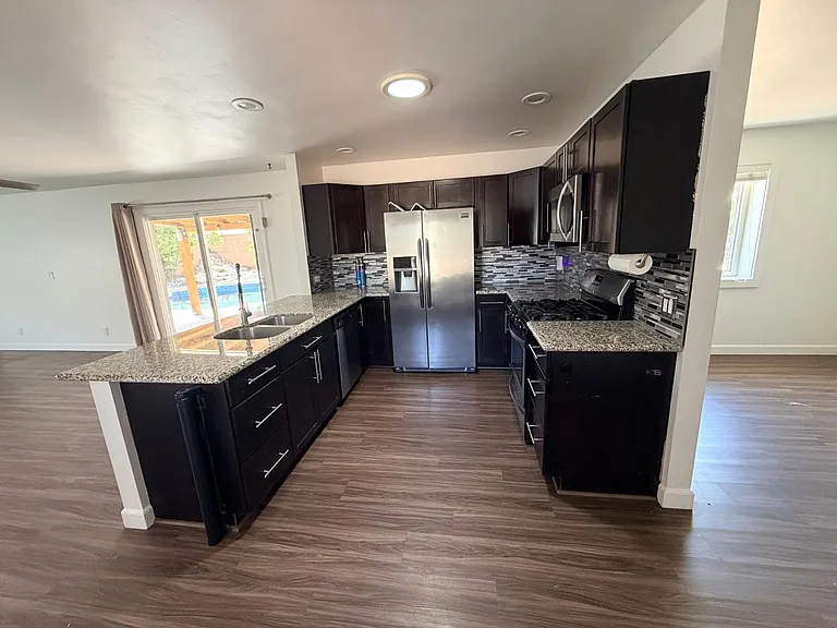2314 N 64th Pl — Photo 5