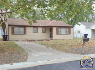 2433 SW Seabrook Ave, Topeka, KS 66614