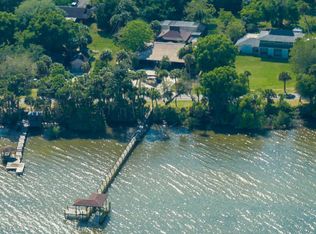 3985 N Indian River Dr, Cocoa, FL 32926