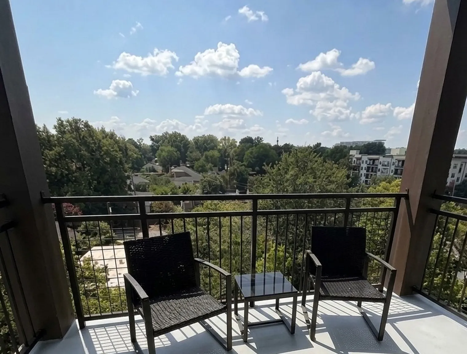 1 bed, 1.0 bath, 635 sqft, $3,290 — Photo 3
