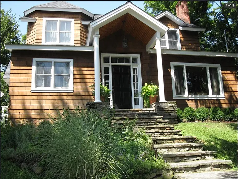 11 Michaels Ln — Photo 1