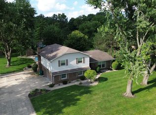 204 Oak Boulevard South Dr, Greenfield, IN 46140