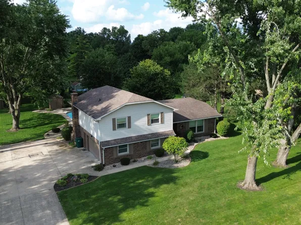 204 Oak Boulevard South Dr, Greenfield, IN 46140
