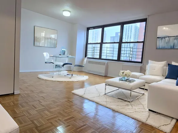 175 West 90th Street image 1 of 7