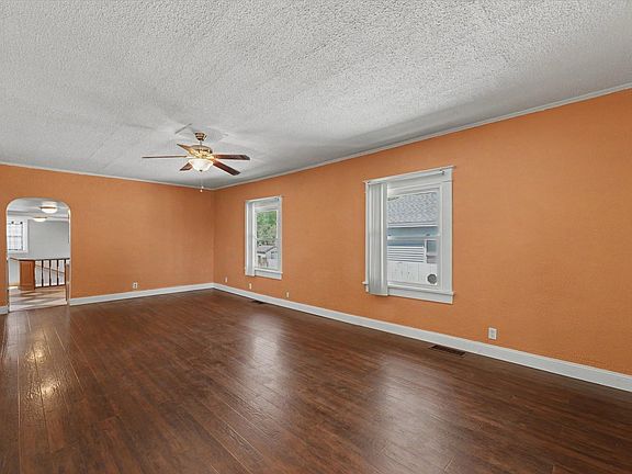 5th image of 518 W Harrison St