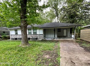 405 Cummins St, Jackson, MS 39204