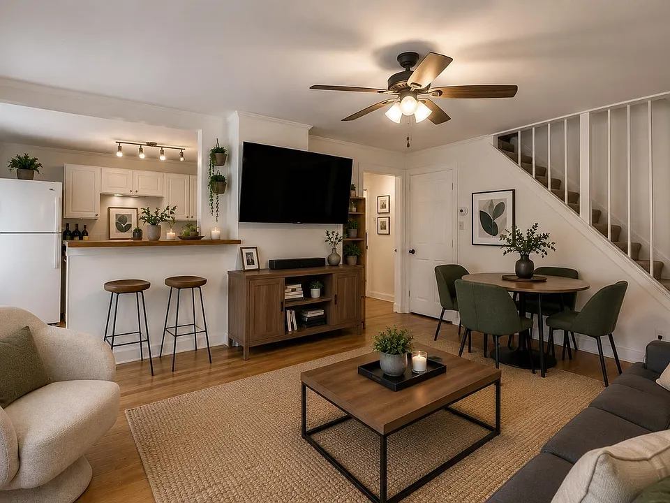 22 Oak St #2