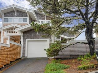 455 Promontory Ln, Tillamook, OR 97141