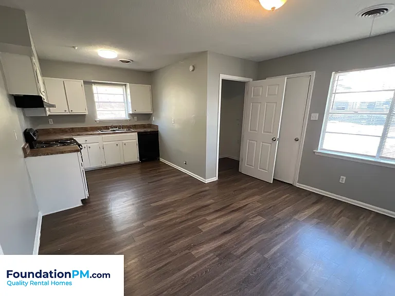 4100 Maumee St — Photo 4