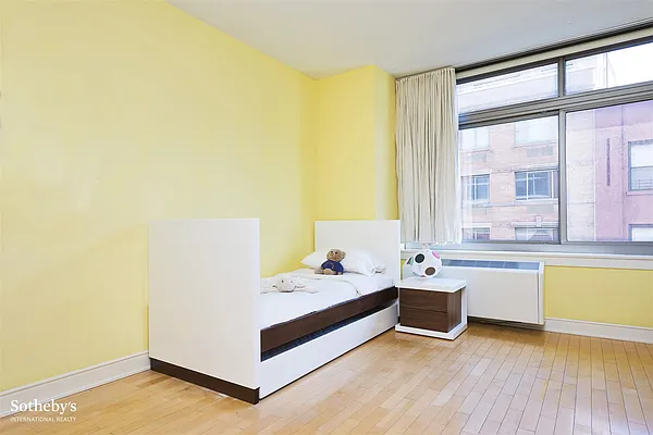 Rented by Sotheby's International Realty | media 6