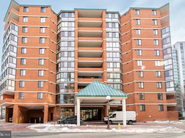 1001 N Randolph St APT 417, Arlington, VA 22201