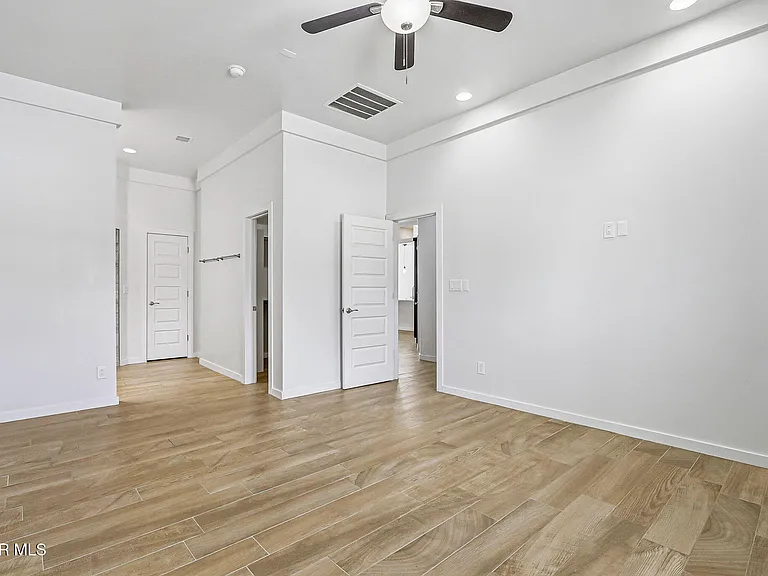 14824 Sam Garcia Ave — Photo 17