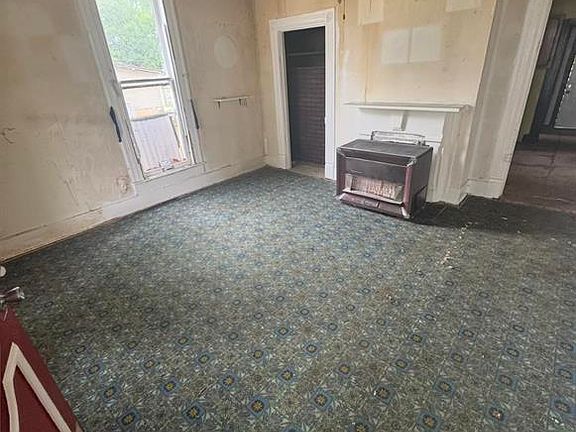 2nd image of 1220 W 1st St