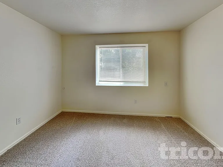 5389 S Bahama Ct — Photo 15
