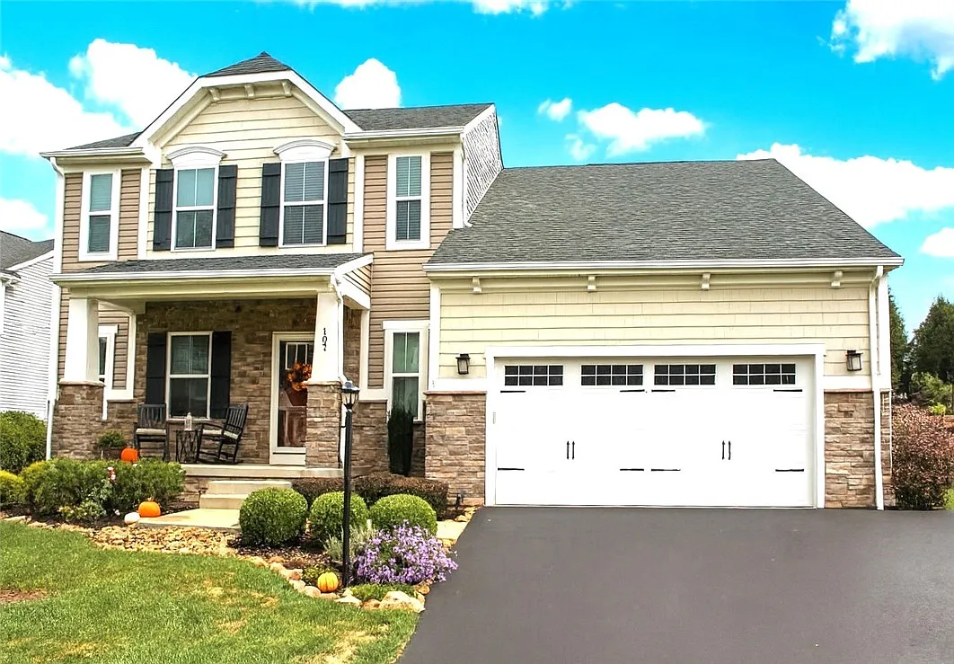 107 Rock Cliff Ct photo 1