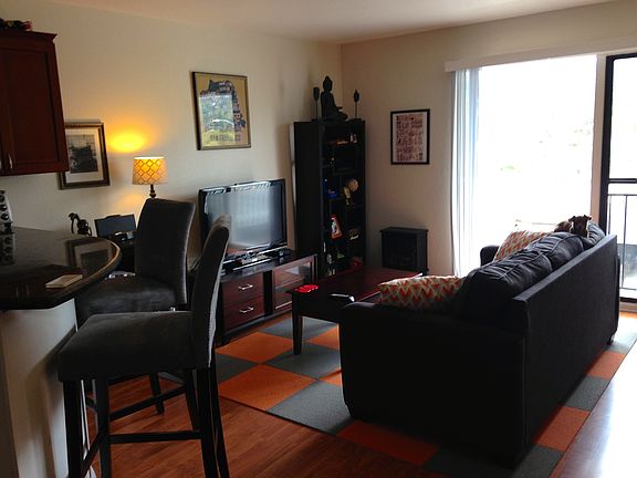 2nd image of 760 Sir Francis Drake Blvd APT 8