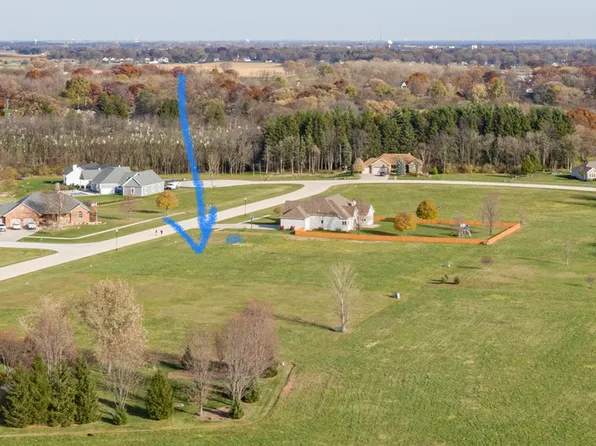 1005 Fox Trail Ln, Somonauk, IL 60552