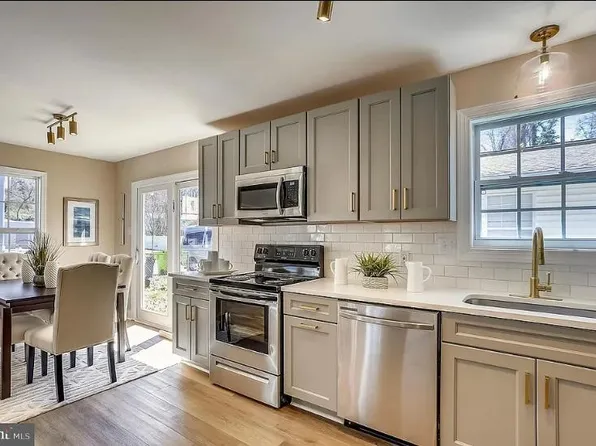 731 Opus Ave, Capitol Heights, MD 20743