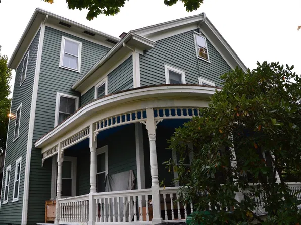 55 Gaylord St, Chicopee, MA 01013