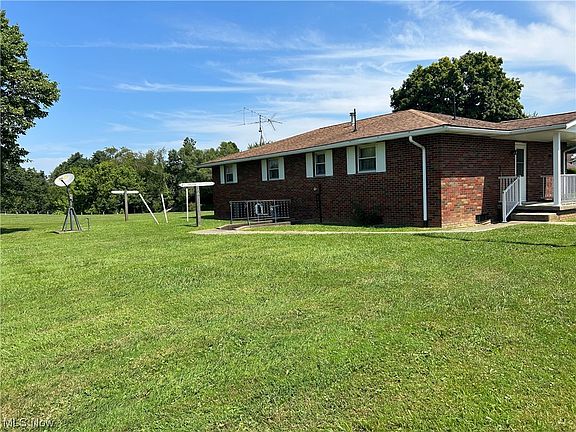 3rd image of 52309 Township Road 838