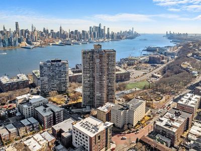 6040 Boulevard East #17F, West New York, NJ, 07093