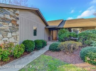24 Clubside Dr, Asheville, NC 28804