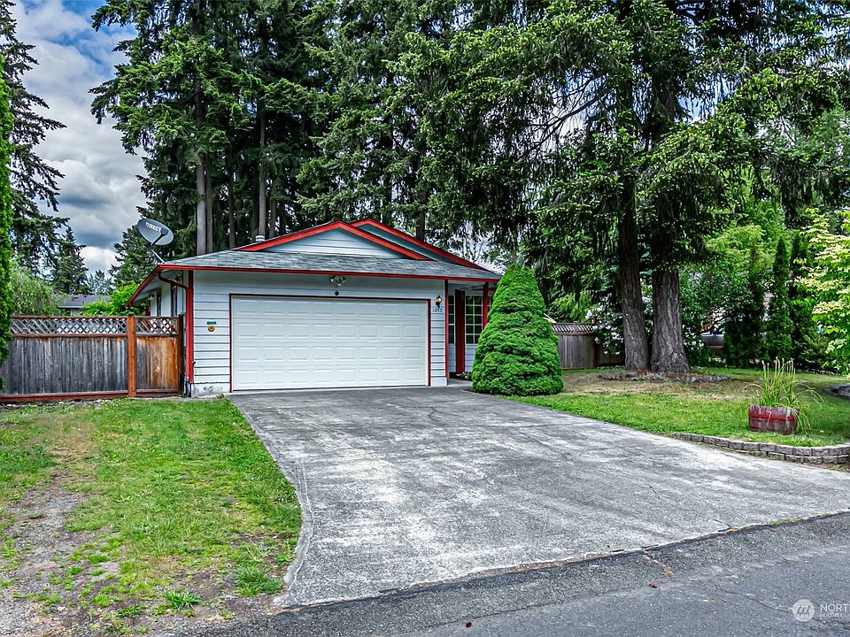 1st image of 1017 188th Street Ct E