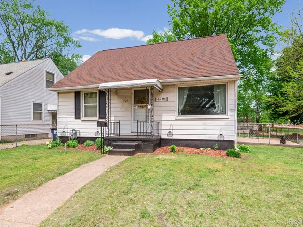 527 E Sunnybrook Dr, Royal Oak, MI 48073