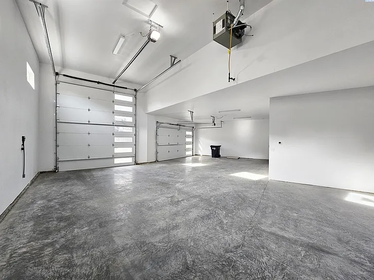 3202 Bing St — Photo 42