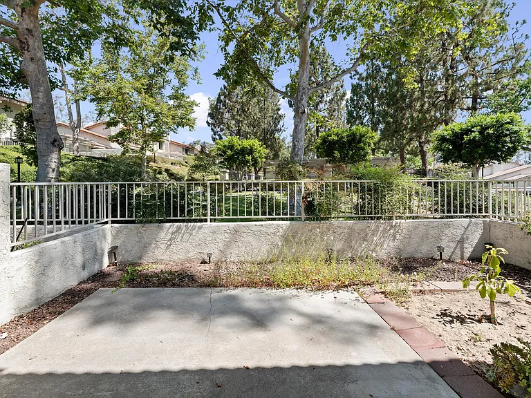 2317 Sandbar Dr #204 — Photo 29