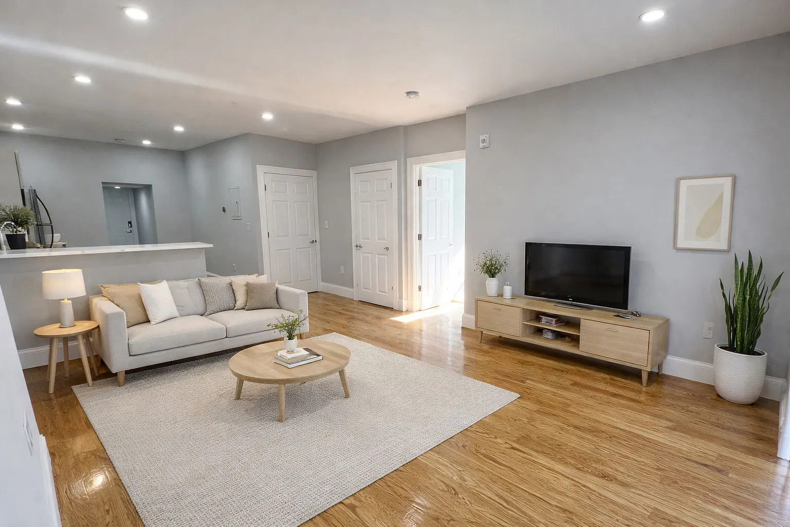 1 bed, 1.0 bath, $3,725 — Photo 1