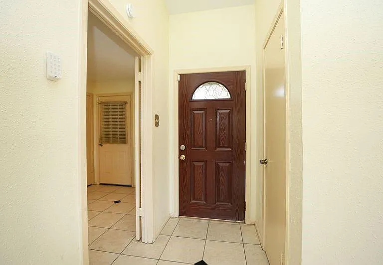 8215 Summer Quail Dr — Photo 5