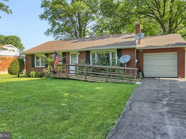 533 Lincoln Dr, Wernersville, PA 19565