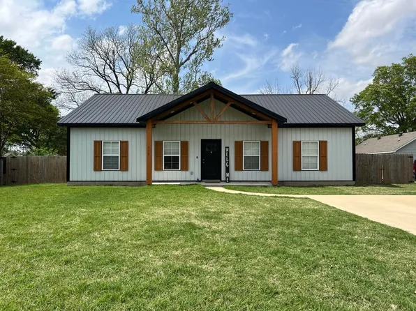 110 Church Dr, Bay, AR 72411