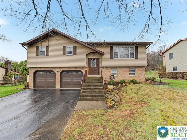 2384 James Dr, Allentown, PA 18104