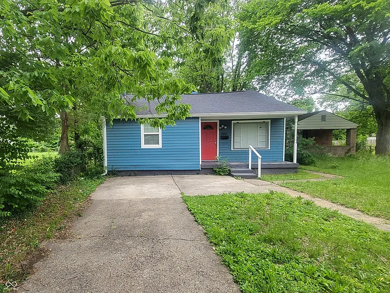 3233 Ralston Ave — Photo 2