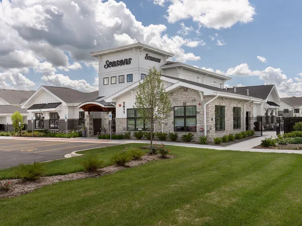 Seasons at Elgin, 2611 Hopps Rd #J-2631-105, Elgin, IL 60124