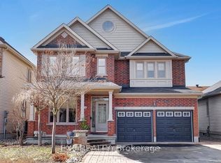 122 Rodeo Dr, Ottawa, ON K2J5K3