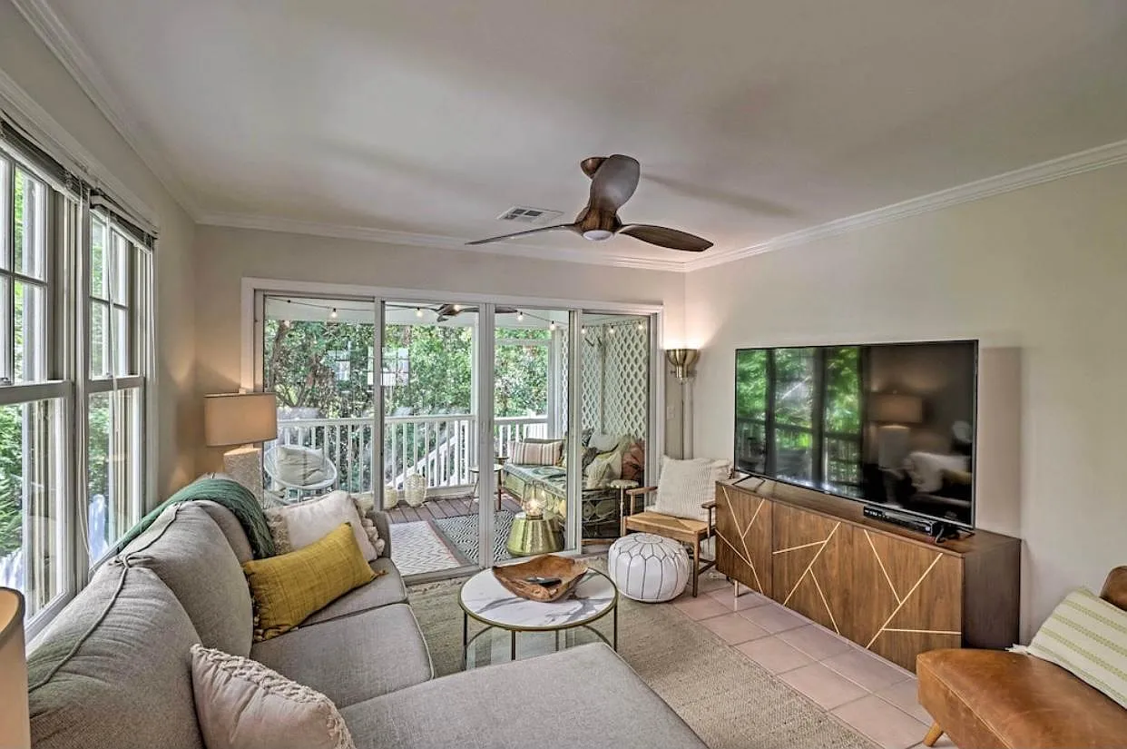 171 Golf Club Dr — Photo 1