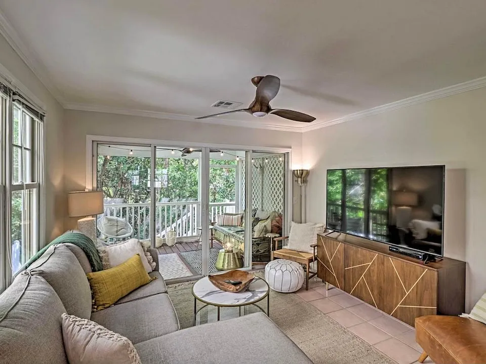 171 Golf Club Dr
