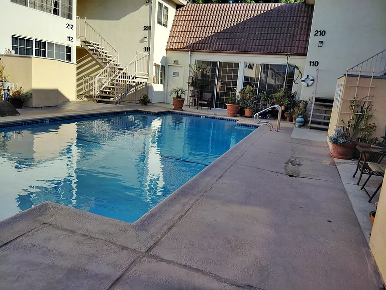 18640 Collins St #201 — Photo 27