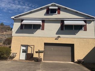 217 Vine St, Old Forge, PA 18518