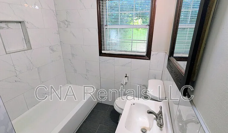 104 E Acres Dr SE — Photo 11