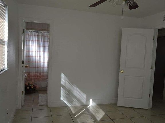 3rd image of 500 Eloise Ave