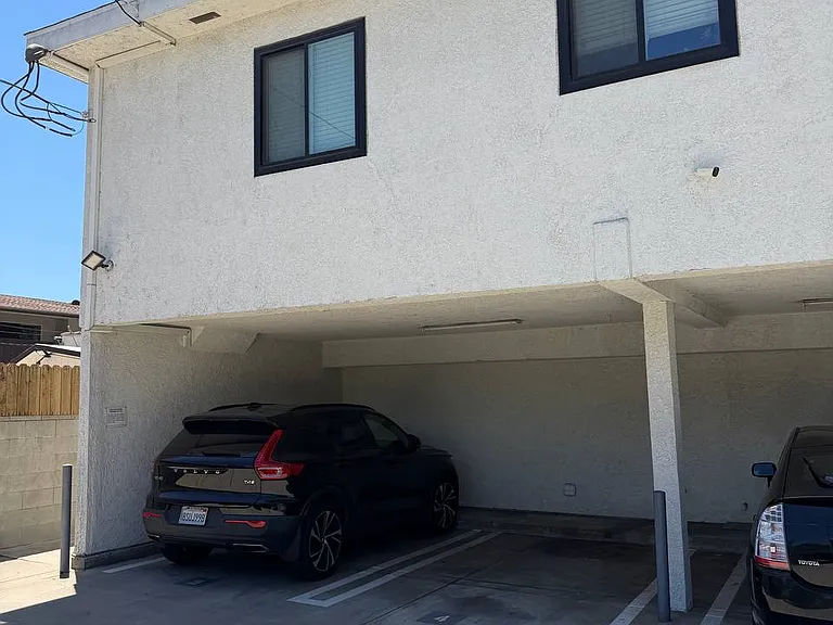 5500 Vesper Ave #4 — Photo 33