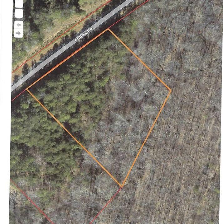 2nd image of 470 Outlaw Rd