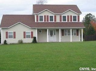 4798 Manor Hill Dr, Syracuse, NY 13215