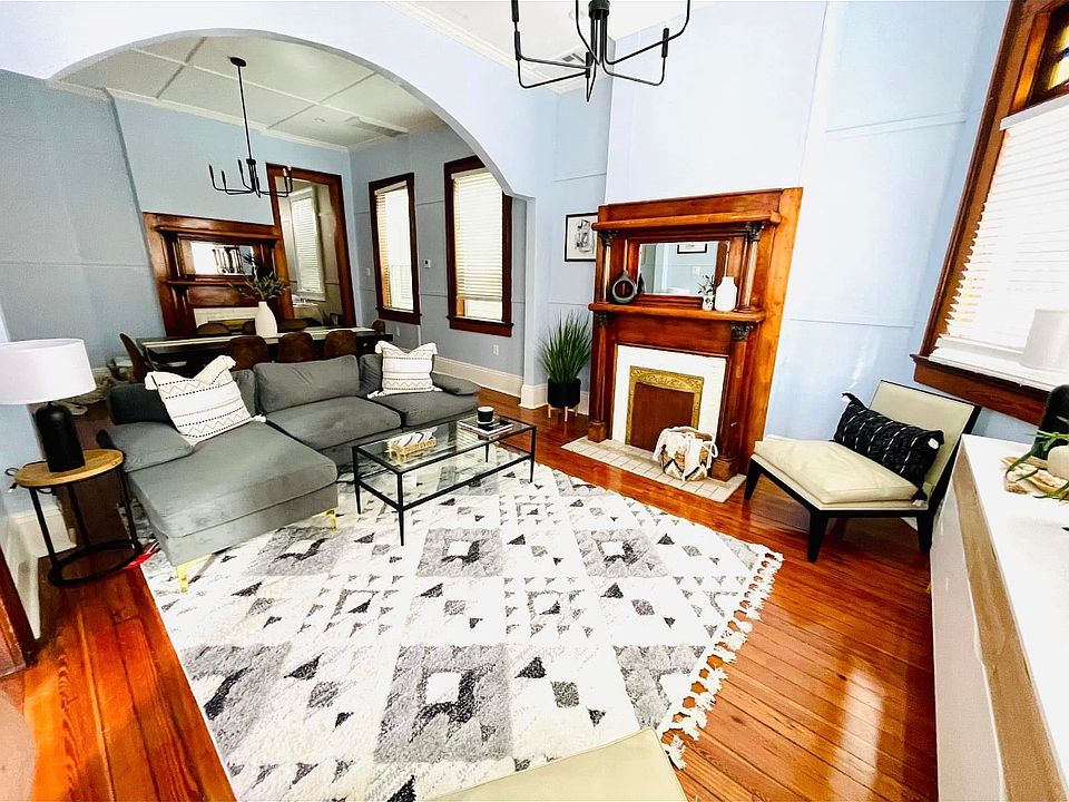 open living room floorplan